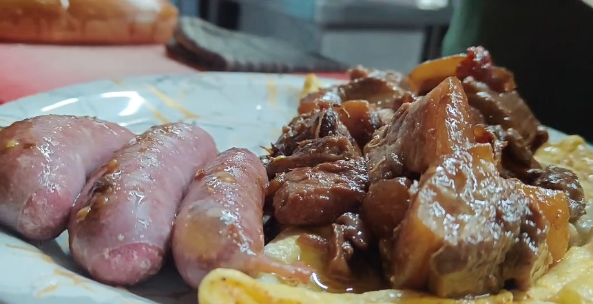 Pooka Pookie Pork platter with pork sausages, belly and egg at QnQ Cafe Sainikpuri